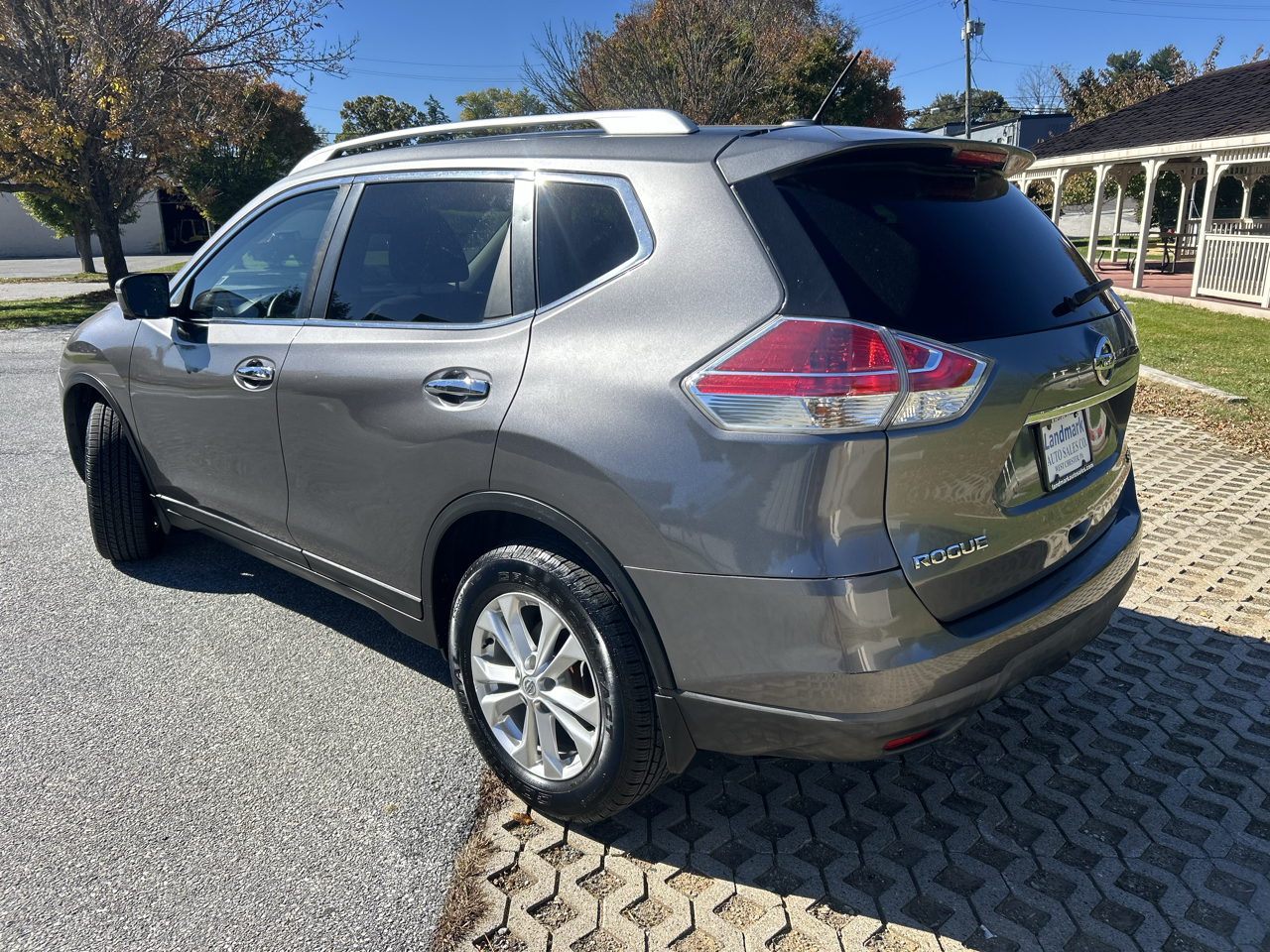 Nissan Rogue AWD 4dr SV 2016