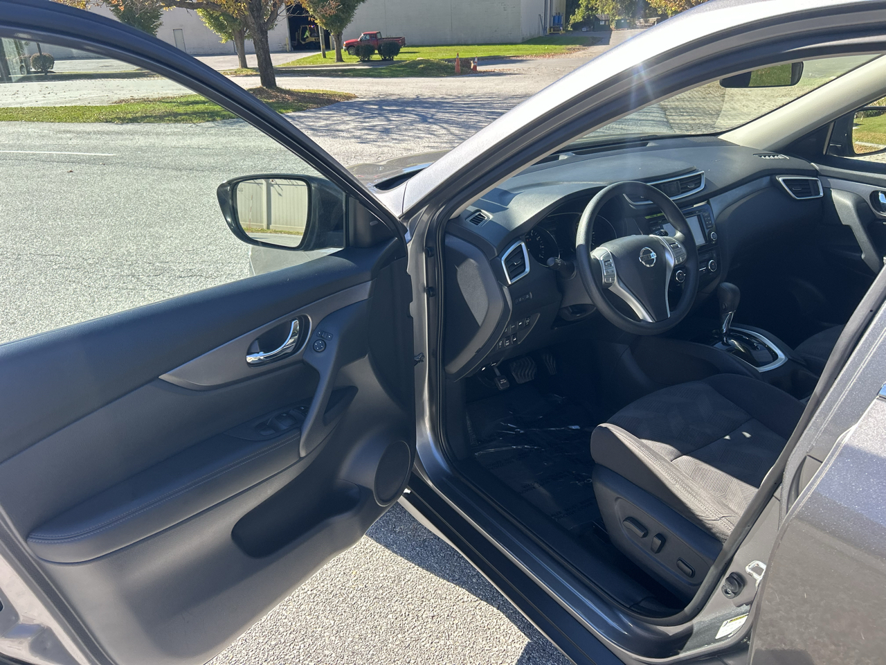 Nissan Rogue AWD 4dr SV 2016
