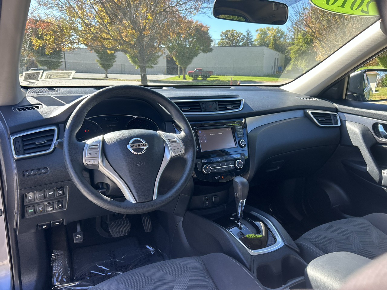 Nissan Rogue AWD 4dr SV 2016