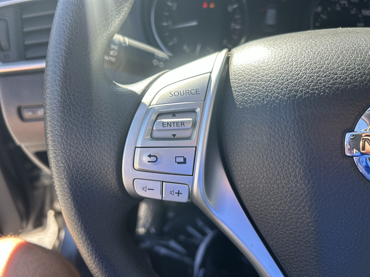 Nissan Rogue AWD 4dr SV 2016