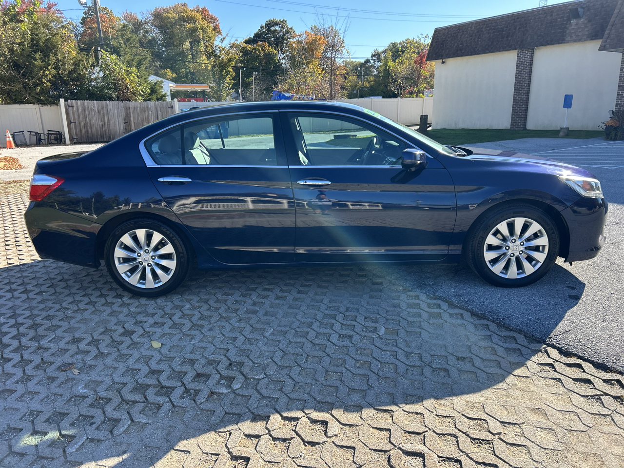 Honda Accord Sedan 4dr I4 CVT EX-L 2015