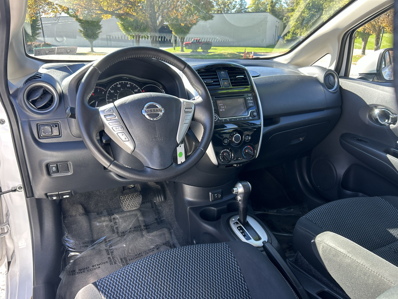 Nissan Versa Note SV CVT 2018
