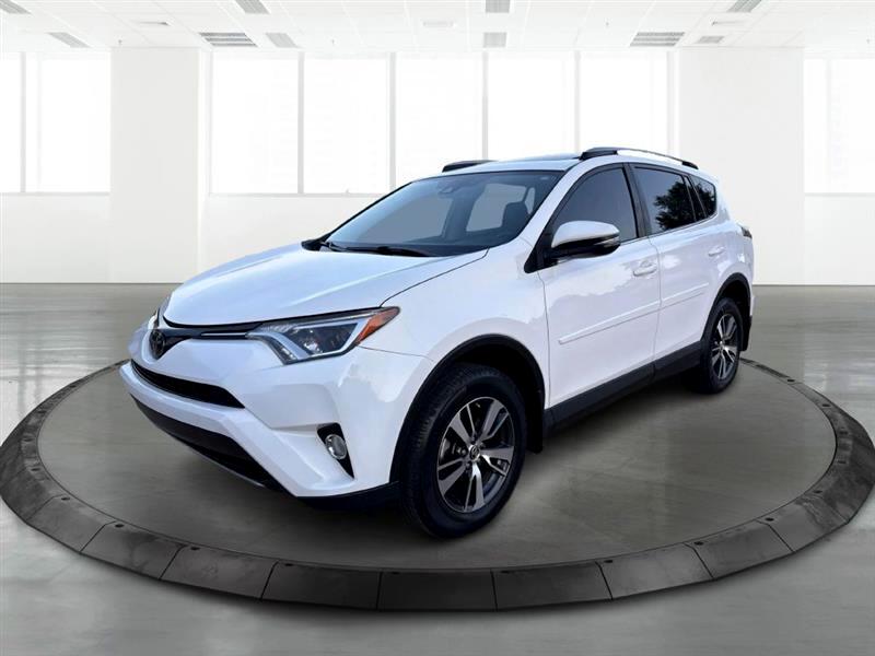 2018 Toyota RAV4 Adventure photo 2
