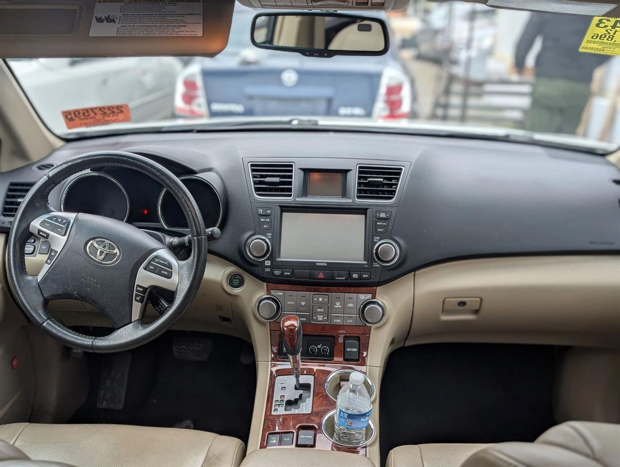 Toyota Highlander Limited 4WD 2012