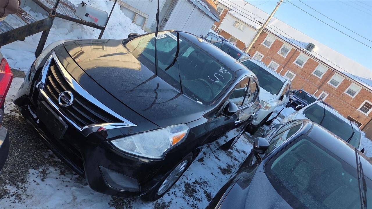 Nissan Versa 1.6 SV Sedan 2015