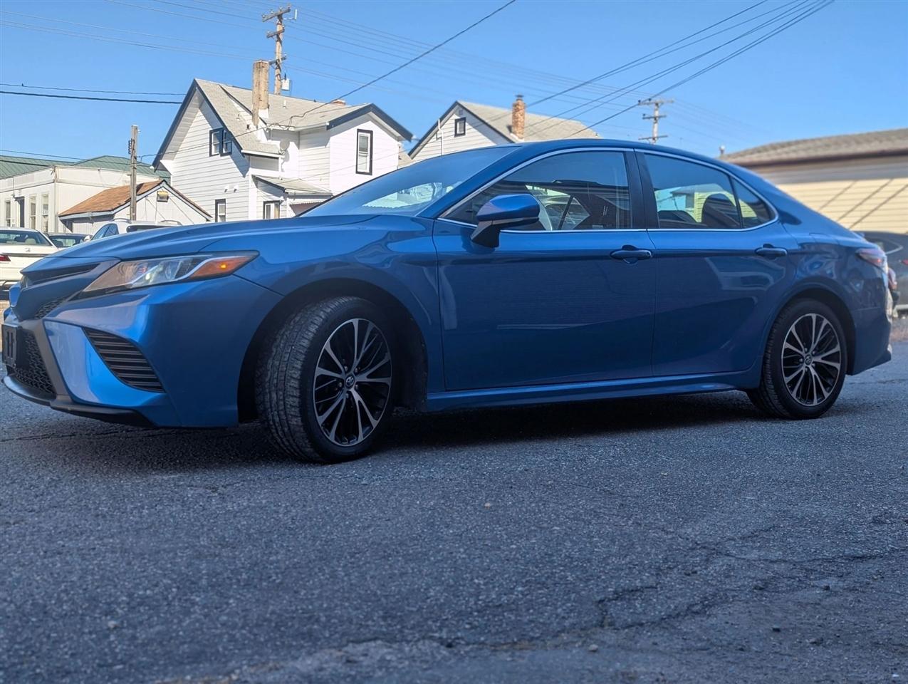 Toyota Camry SE 2018