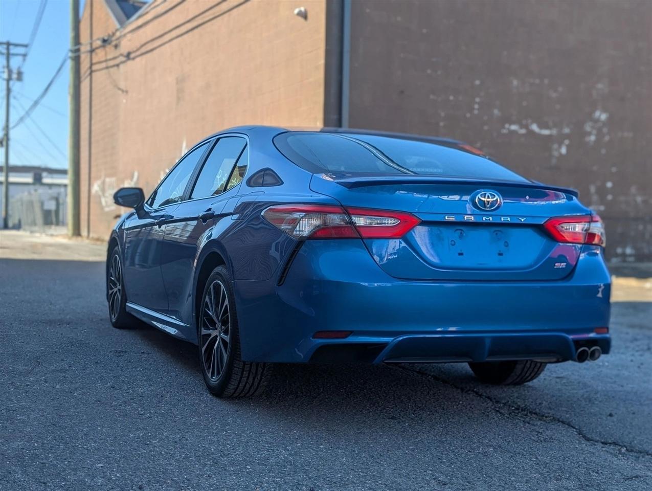 Toyota Camry SE 2018
