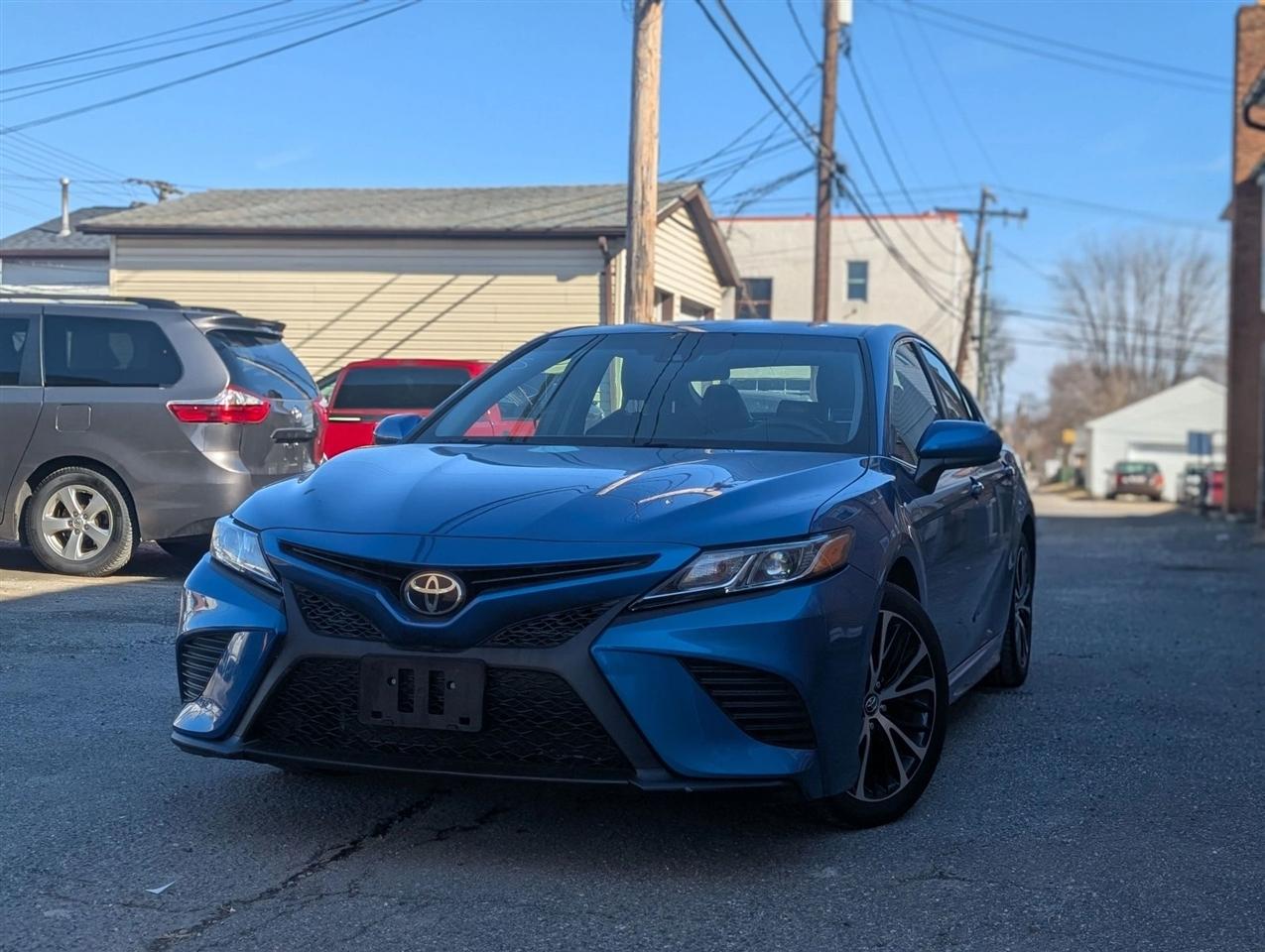 Toyota Camry SE 2018