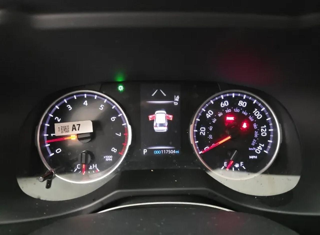 Toyota RAV4 LE AWD 2021