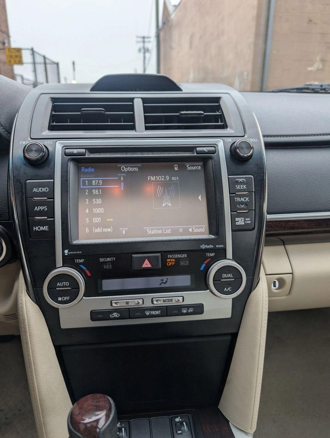 Toyota Camry XLE 2014