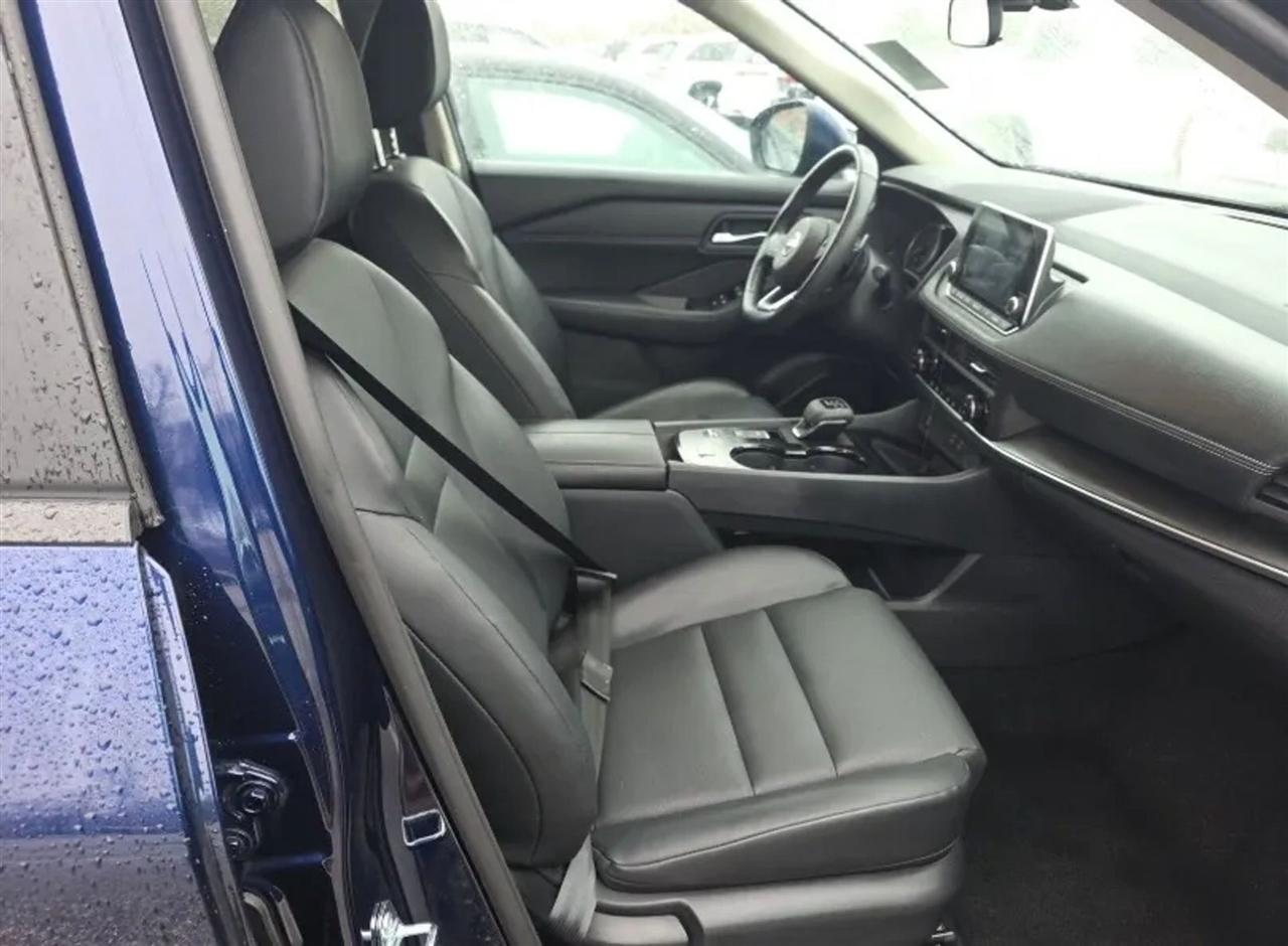 Nissan Rogue SV 2024