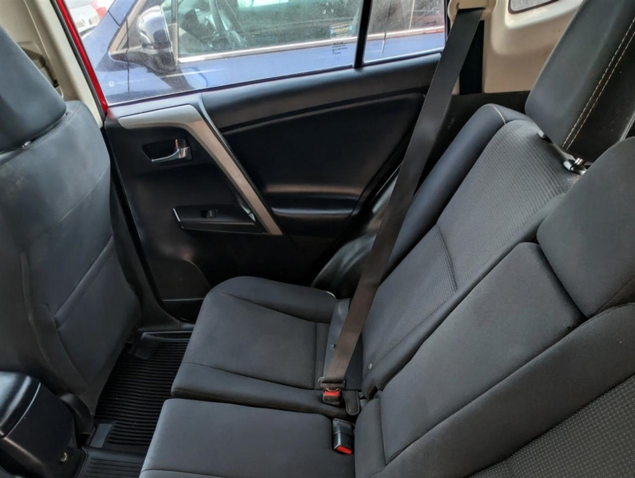 Toyota RAV4 XLE AWD 2017