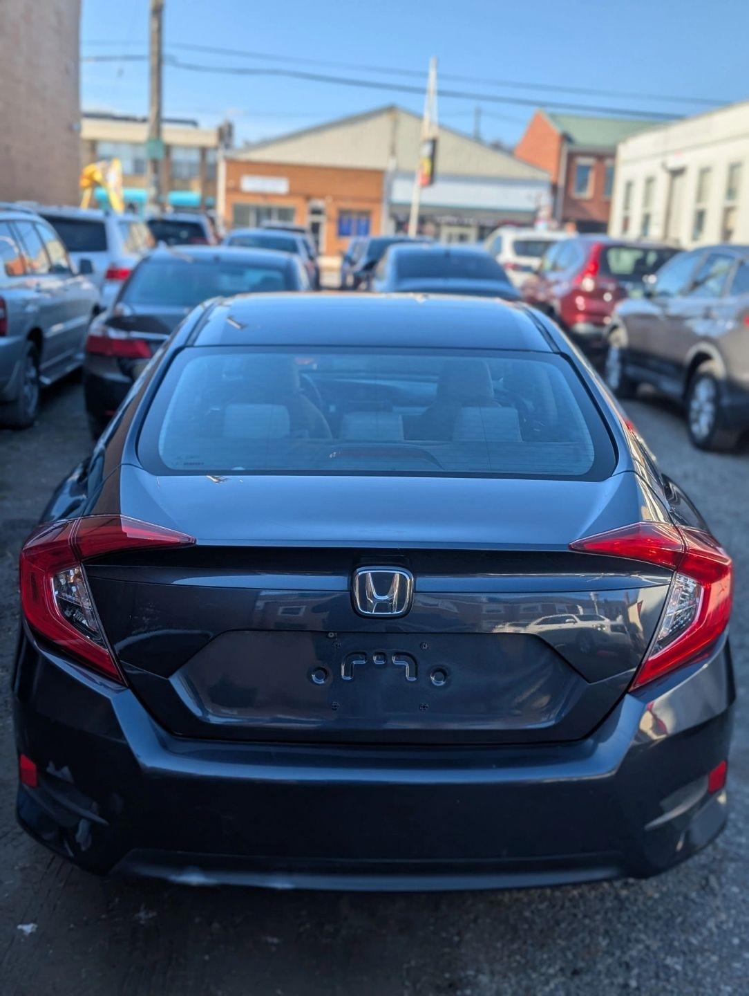 Honda Civic LX Sedan CVT 2016