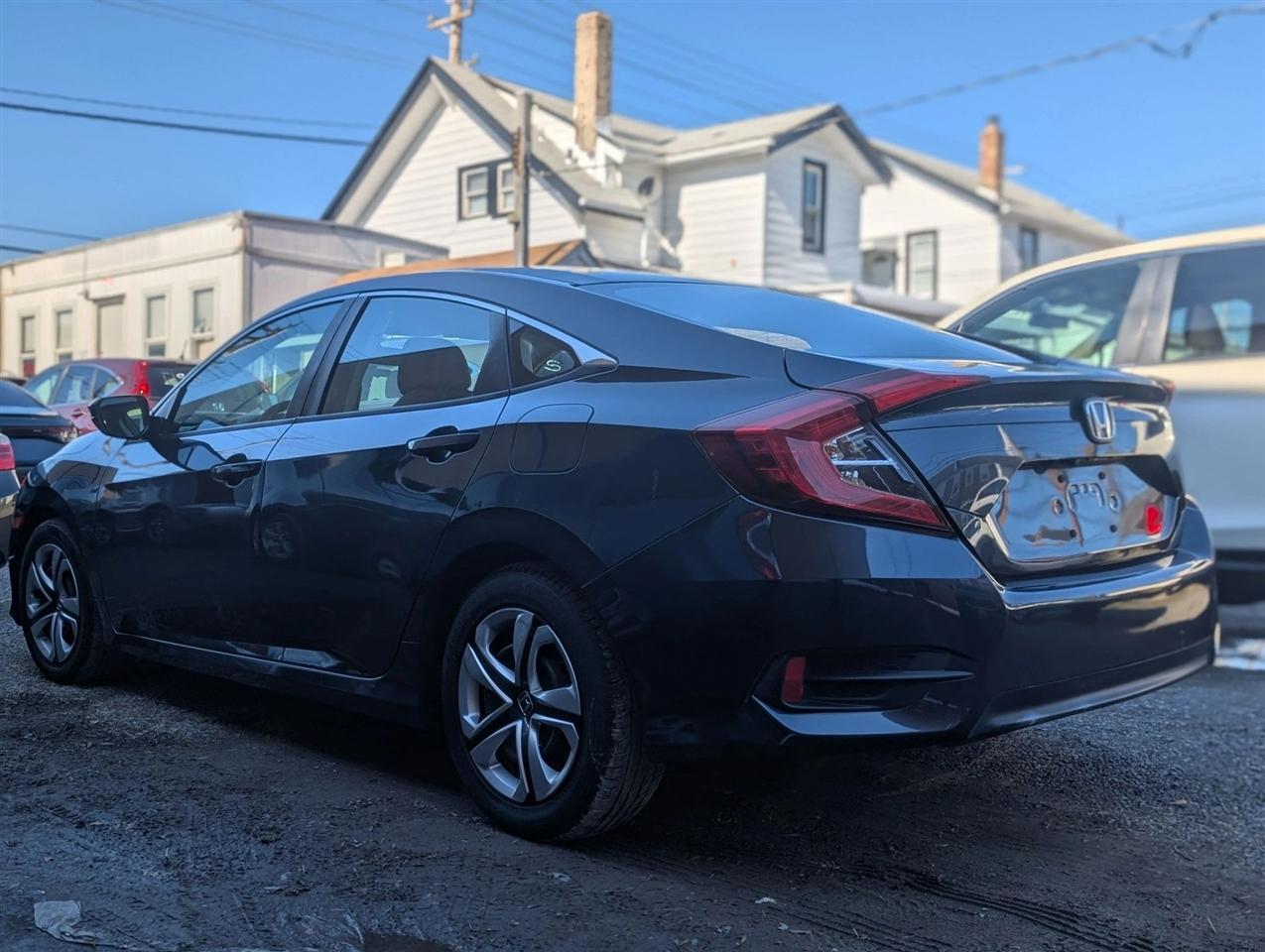 Honda Civic LX Sedan CVT 2016
