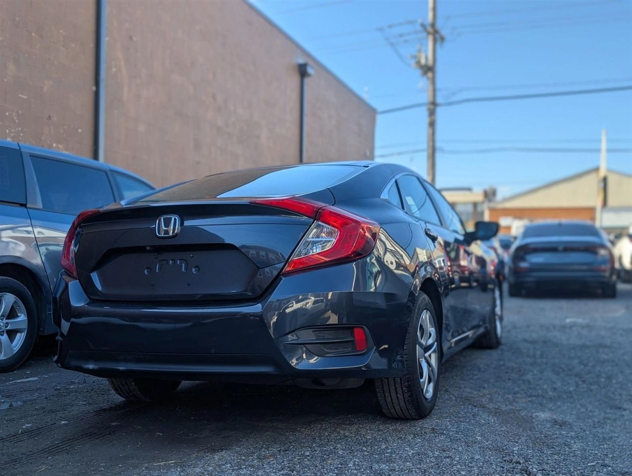 Honda Civic LX Sedan CVT 2016