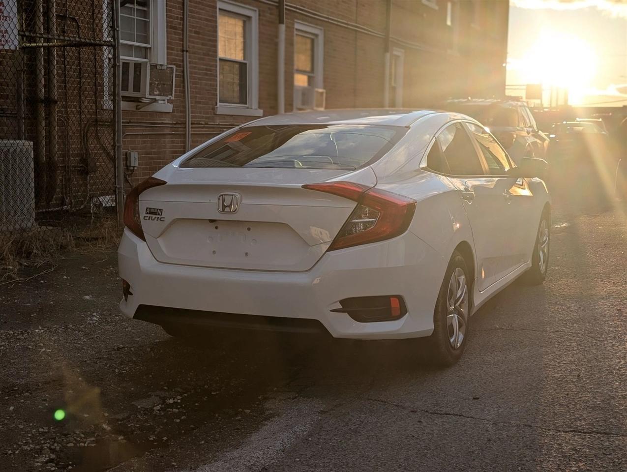 Honda Civic LX Sedan CVT 2016