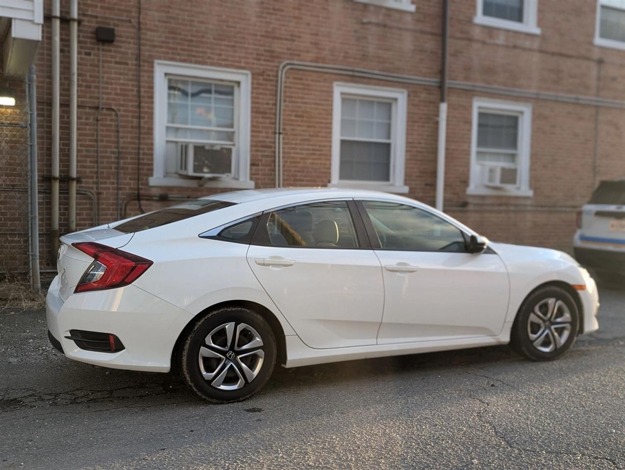 Honda Civic LX Sedan CVT 2016