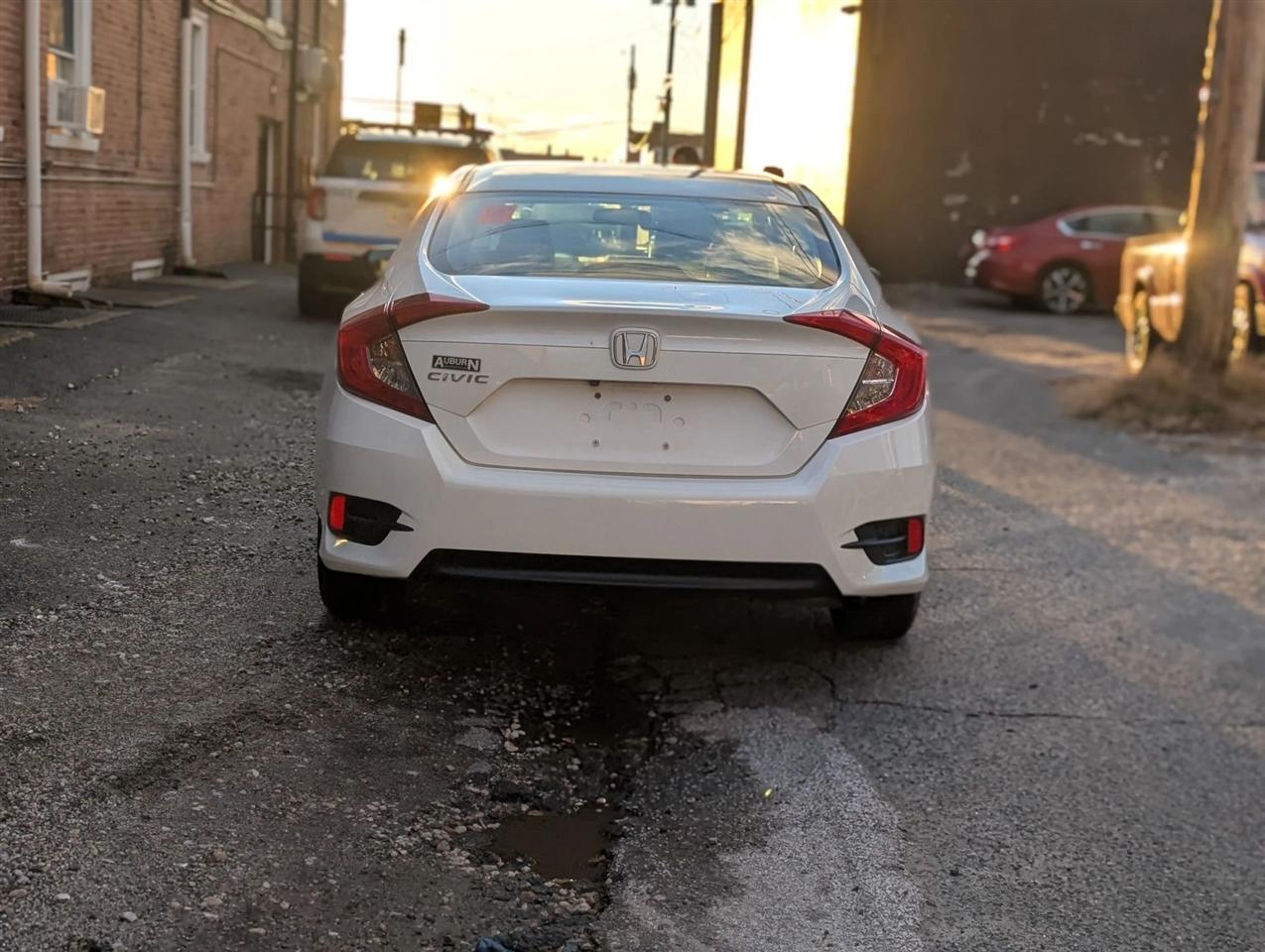 Honda Civic LX Sedan CVT 2016