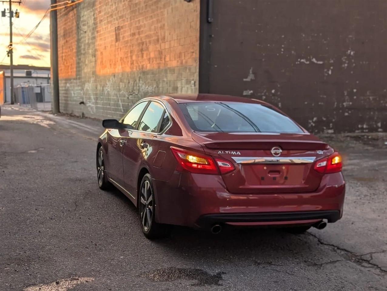 Nissan Altima 2.5 SR 2016