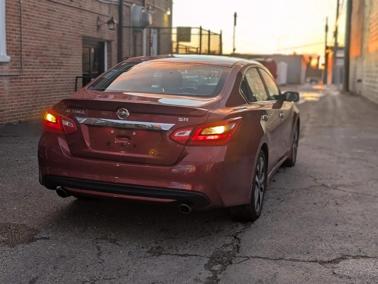 Nissan Altima 2.5 SR 2016