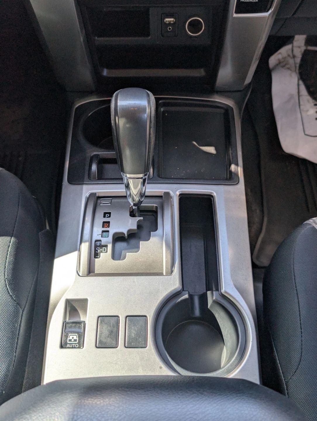 Toyota 4Runner SR5 2WD 2017