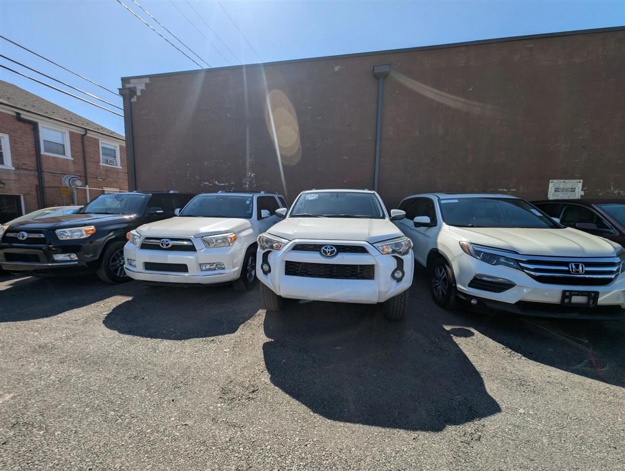 Toyota 4Runner SR5 2WD 2017