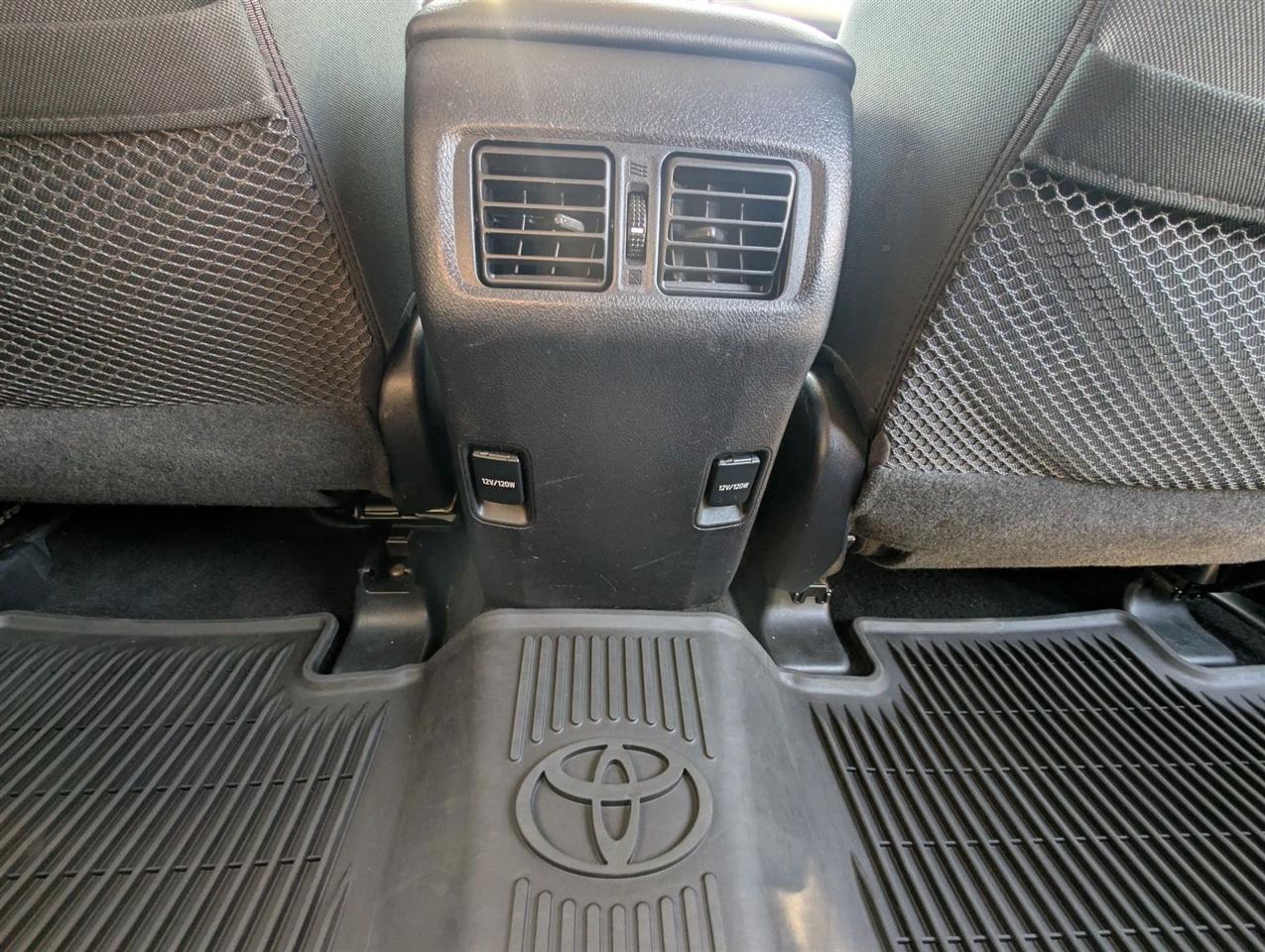 Toyota 4Runner SR5 2WD 2017