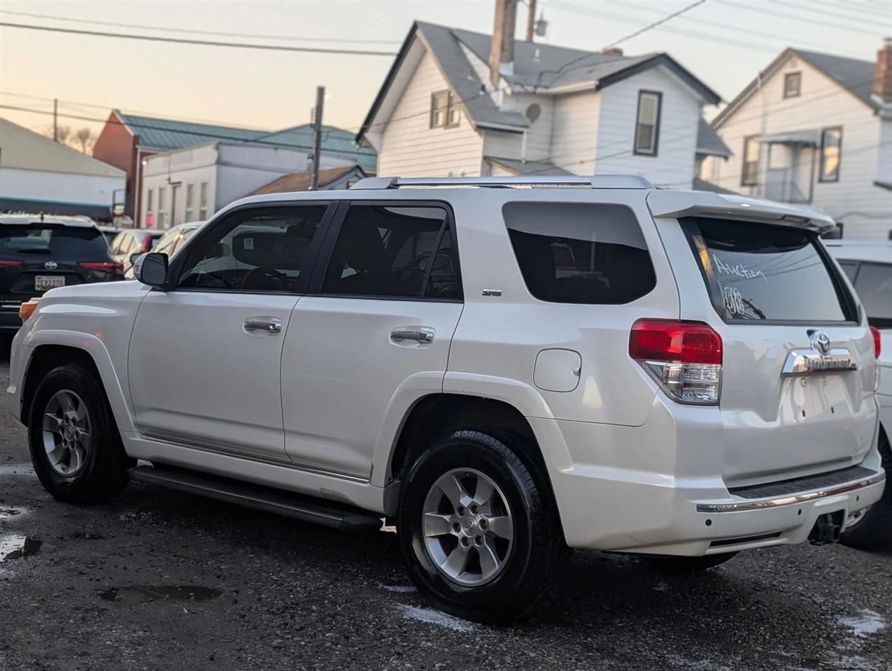 Toyota 4Runner SR5 2WD 2011