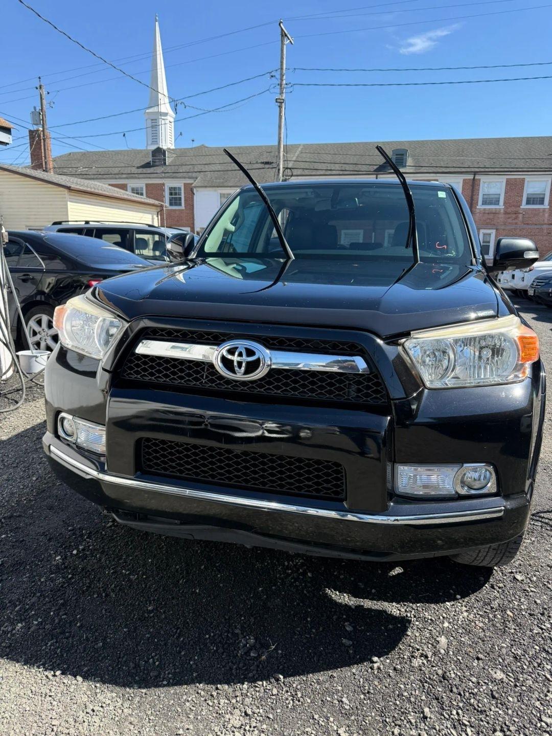 Toyota 4Runner Limited 4WD V6 2011