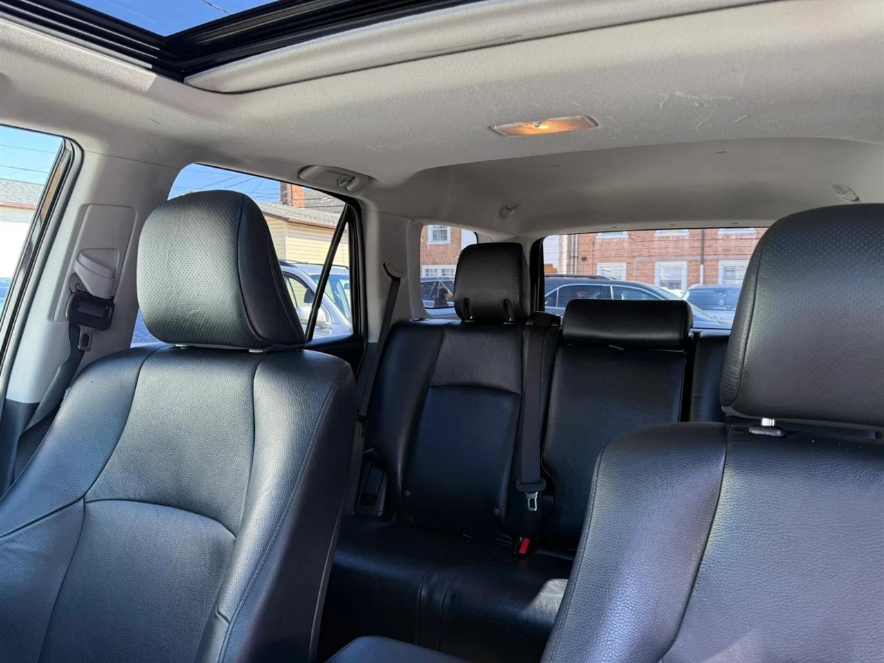 Toyota 4Runner Limited 4WD V6 2011