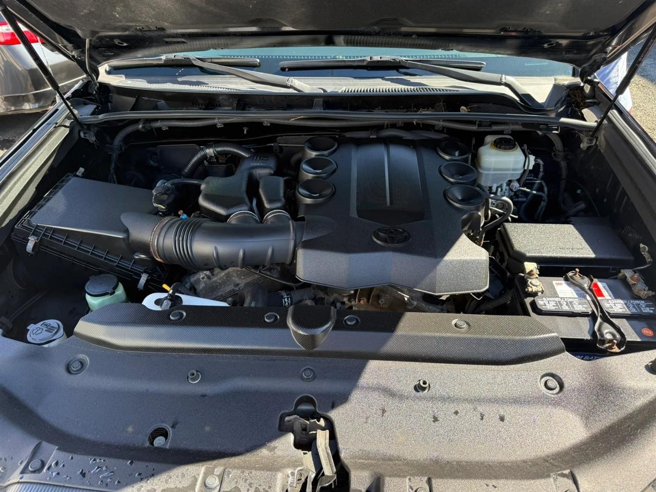 Toyota 4Runner Limited 4WD V6 2011