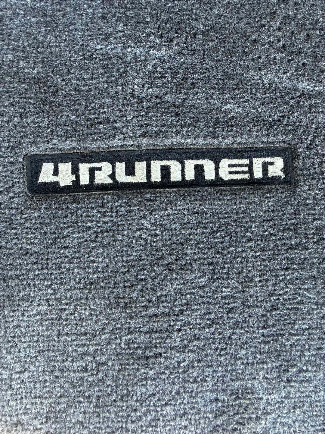 Toyota 4Runner Limited 4WD V6 2011