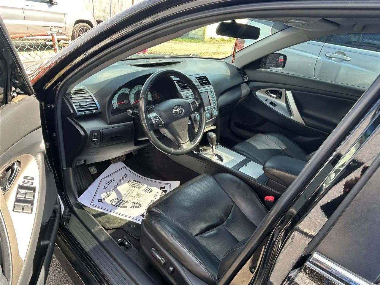 Toyota Camry SE V6 2008