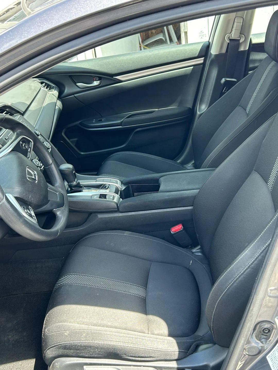 Honda Civic LX Sedan CVT 2018