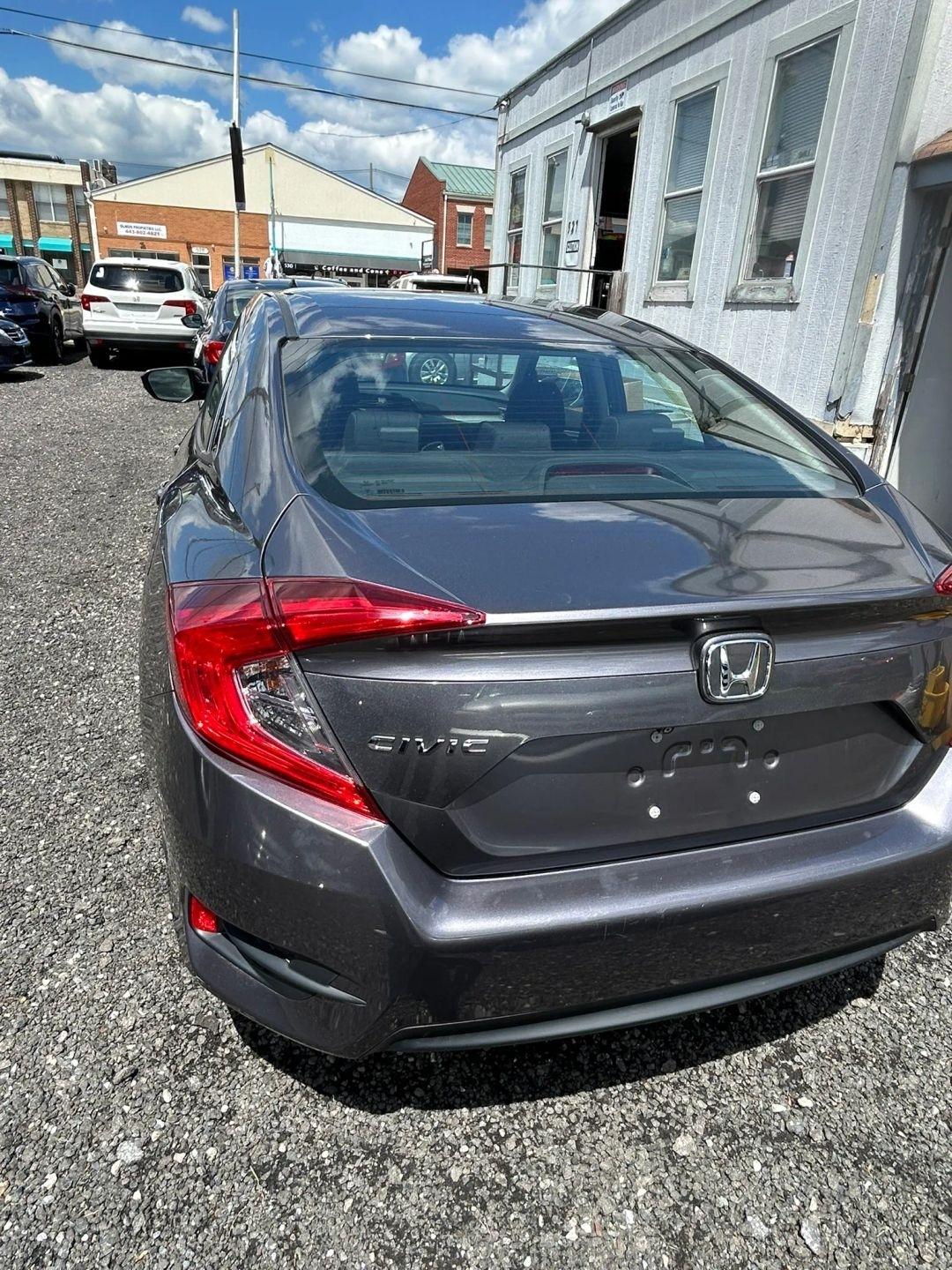 Honda Civic LX Sedan CVT 2018