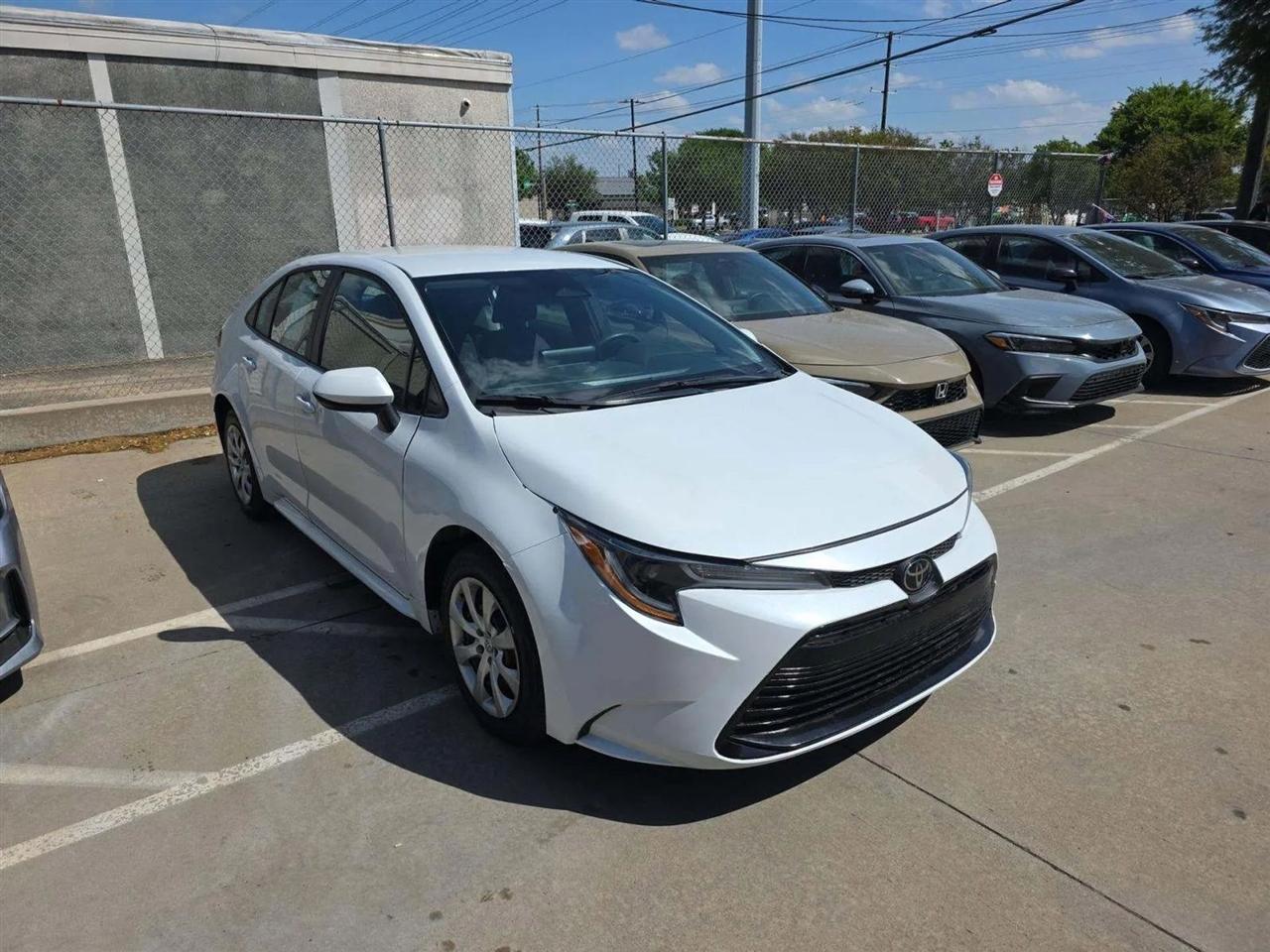 Toyota Corolla LE 2025