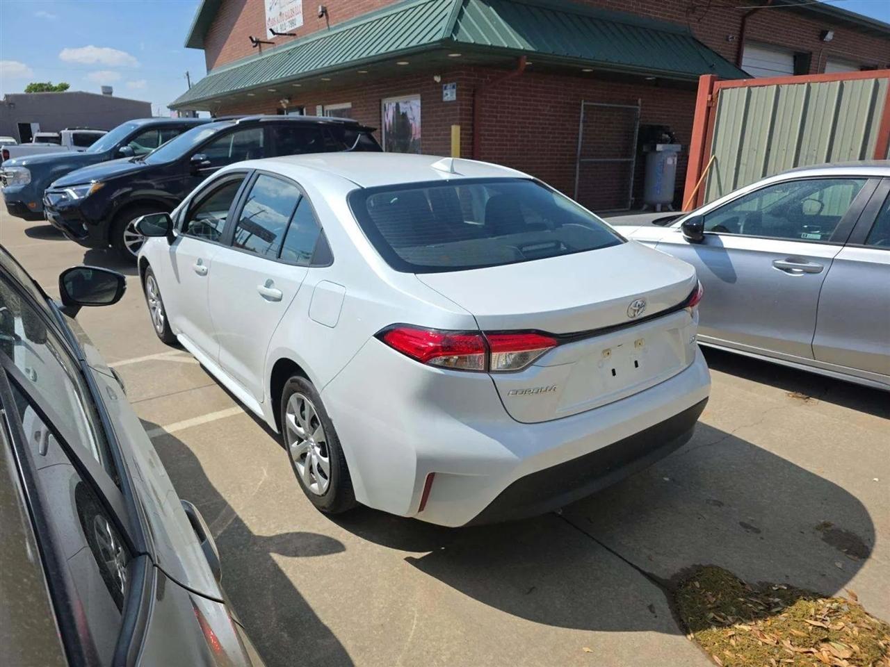 Toyota Corolla LE 2025