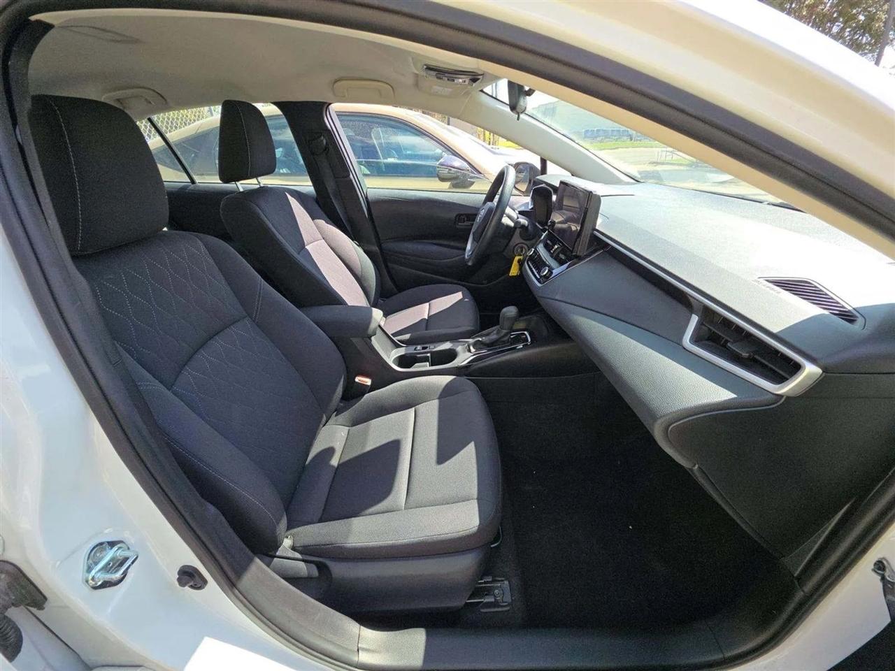 Toyota Corolla LE 2025