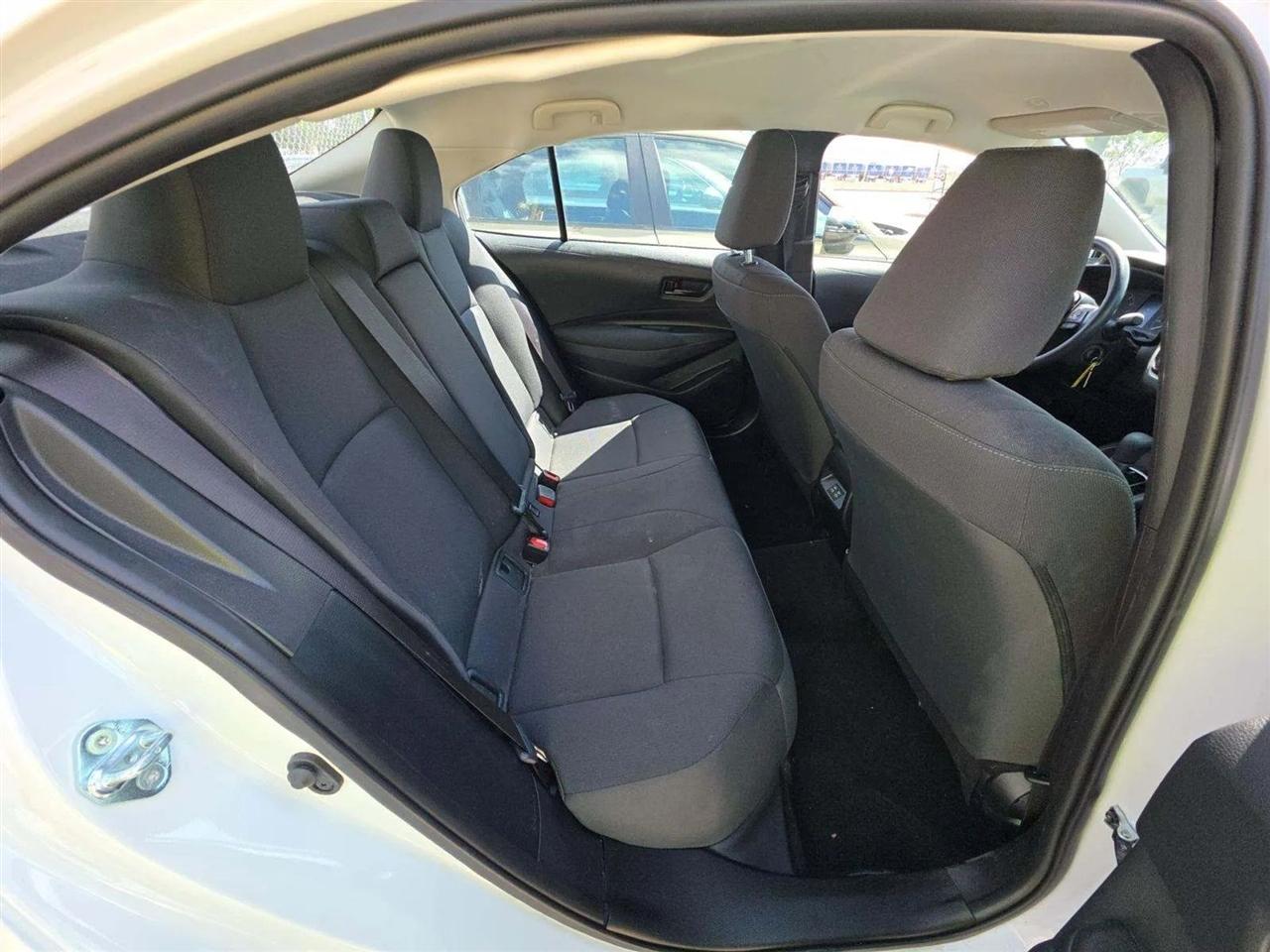 Toyota Corolla LE 2025