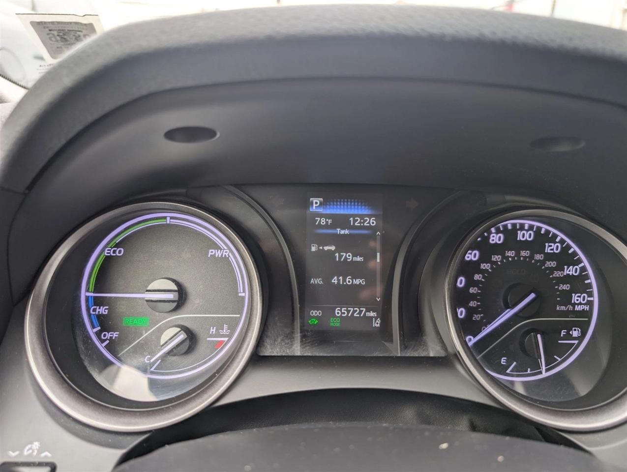 Toyota Camry Hybrid SE 2022