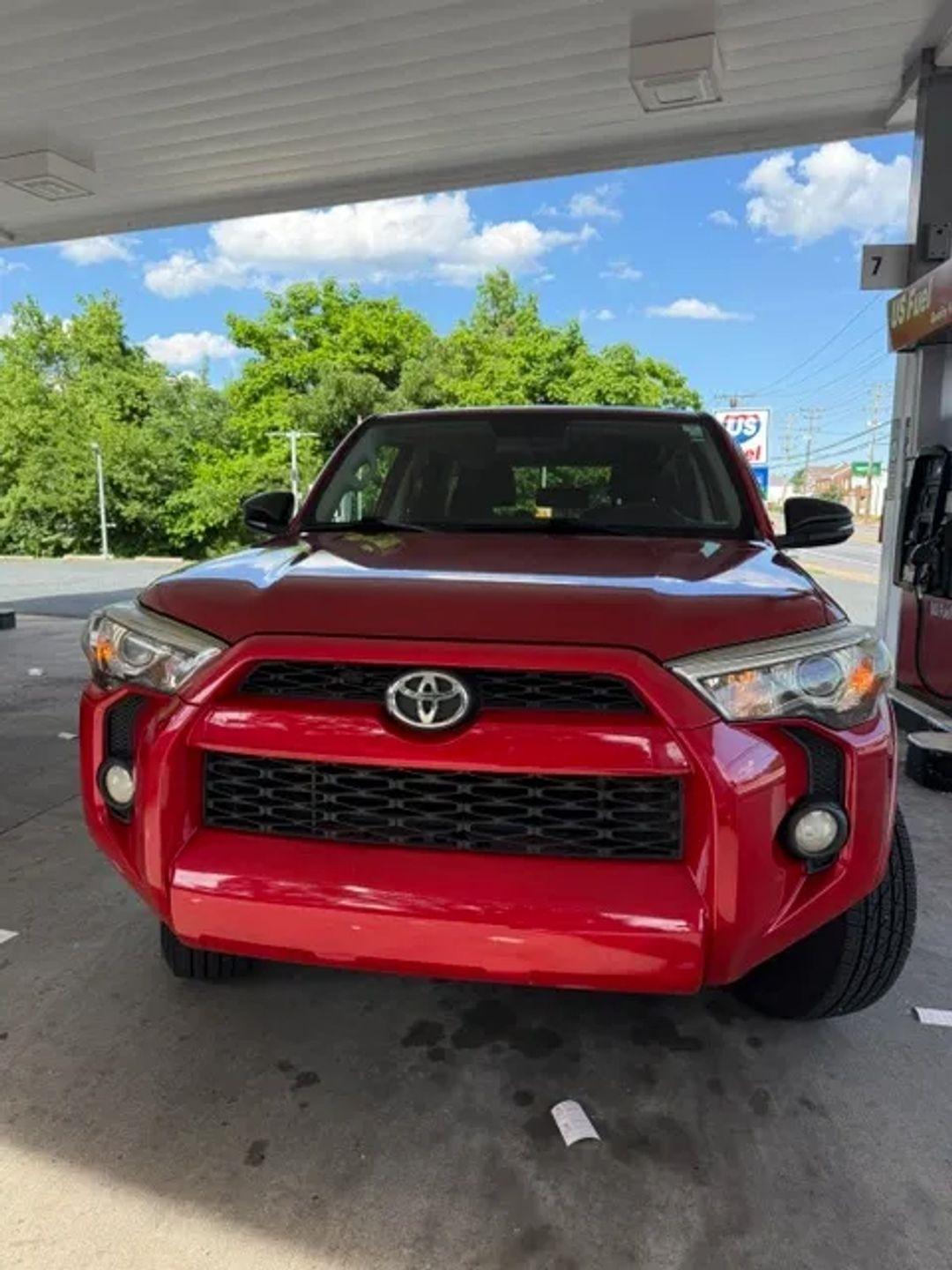 Toyota 4Runner SR5 2WD 2017
