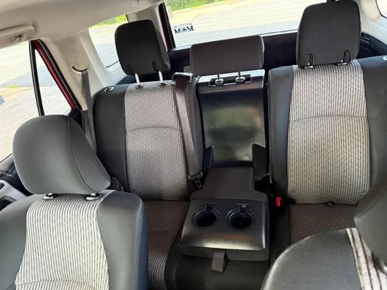 Toyota 4Runner SR5 2WD 2017
