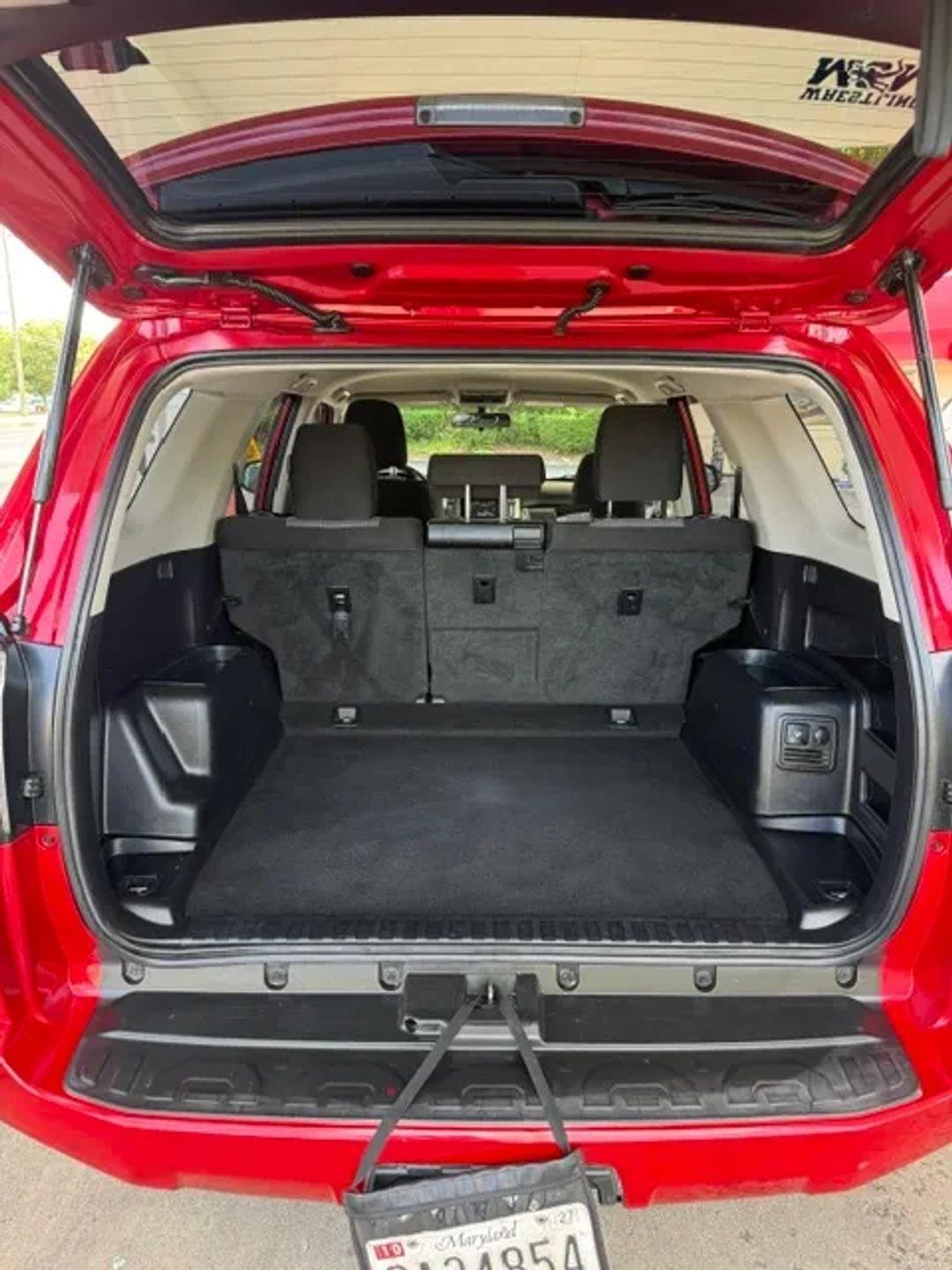 Toyota 4Runner SR5 2WD 2017