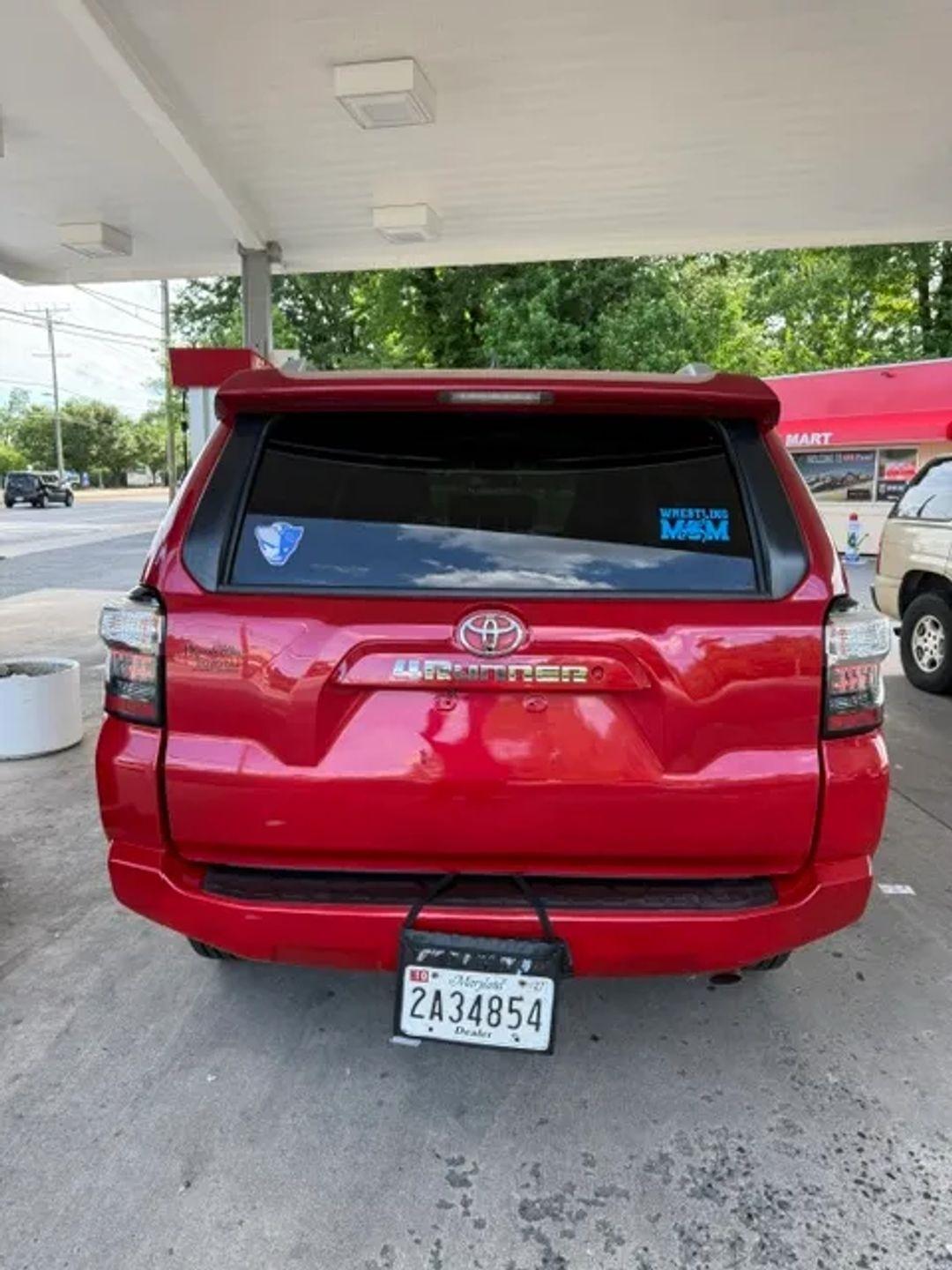 Toyota 4Runner SR5 2WD 2017
