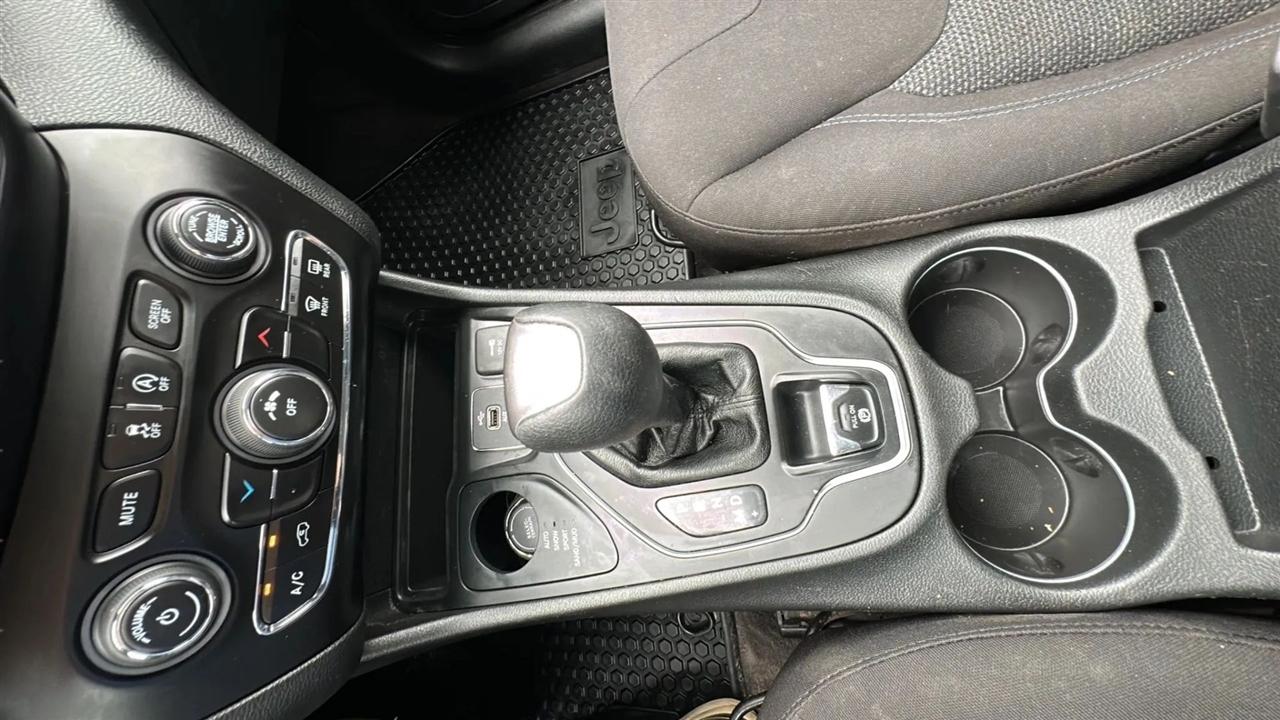 Jeep Cherokee Latitude 4WD 2019