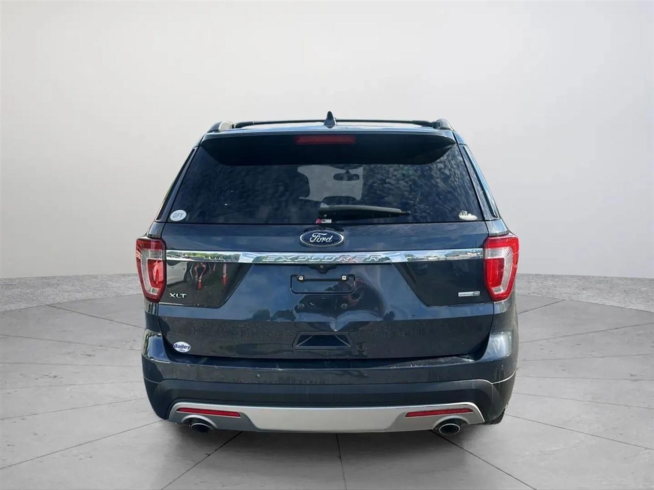 Ford Explorer XLT 4WD 2017