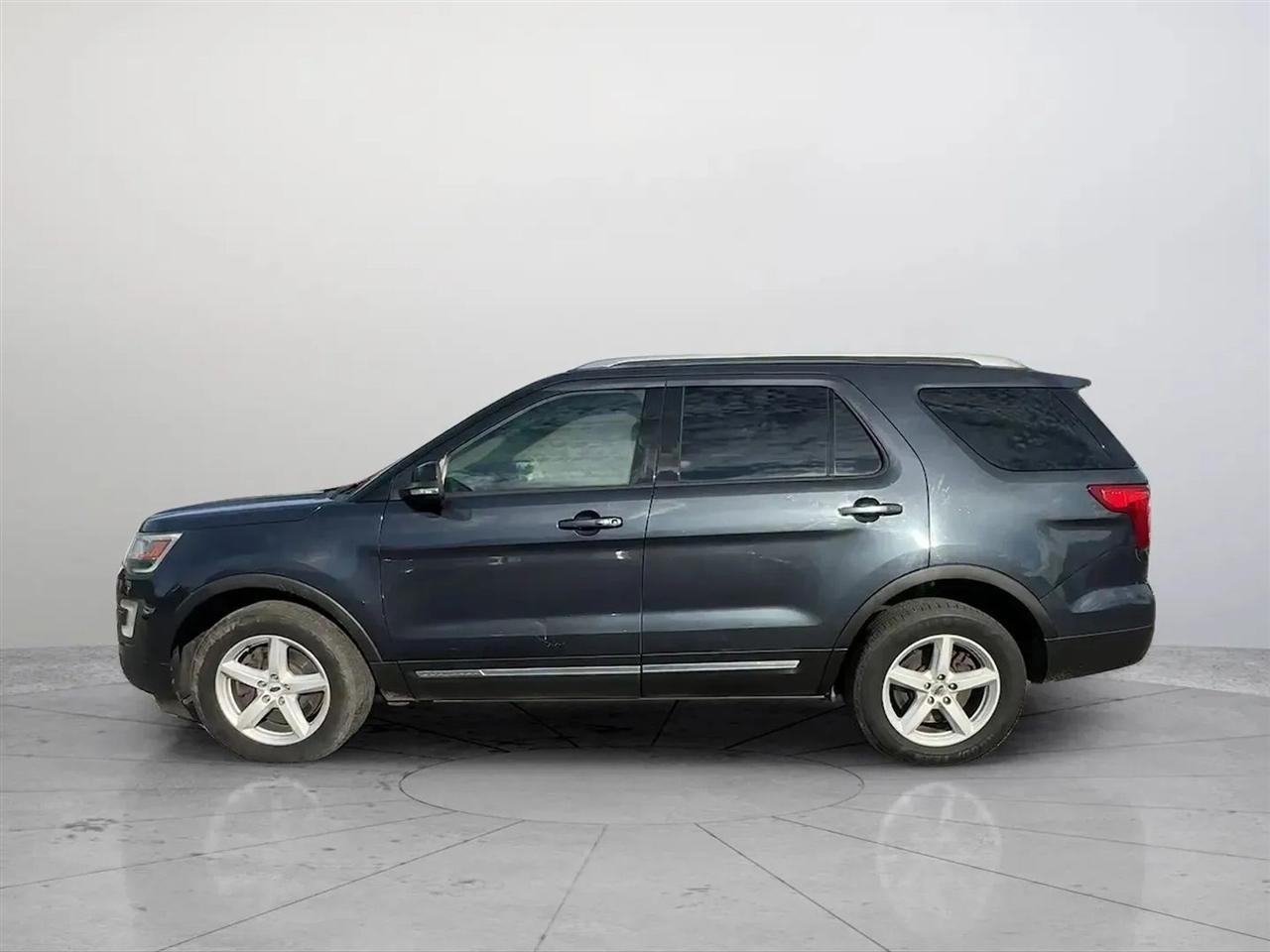 Ford Explorer XLT 4WD 2017