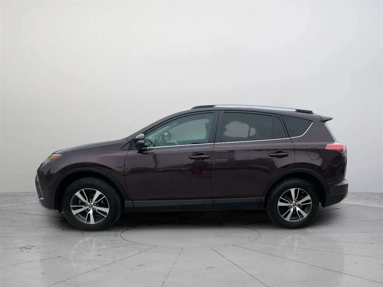 Toyota RAV4 XLE AWD 2016