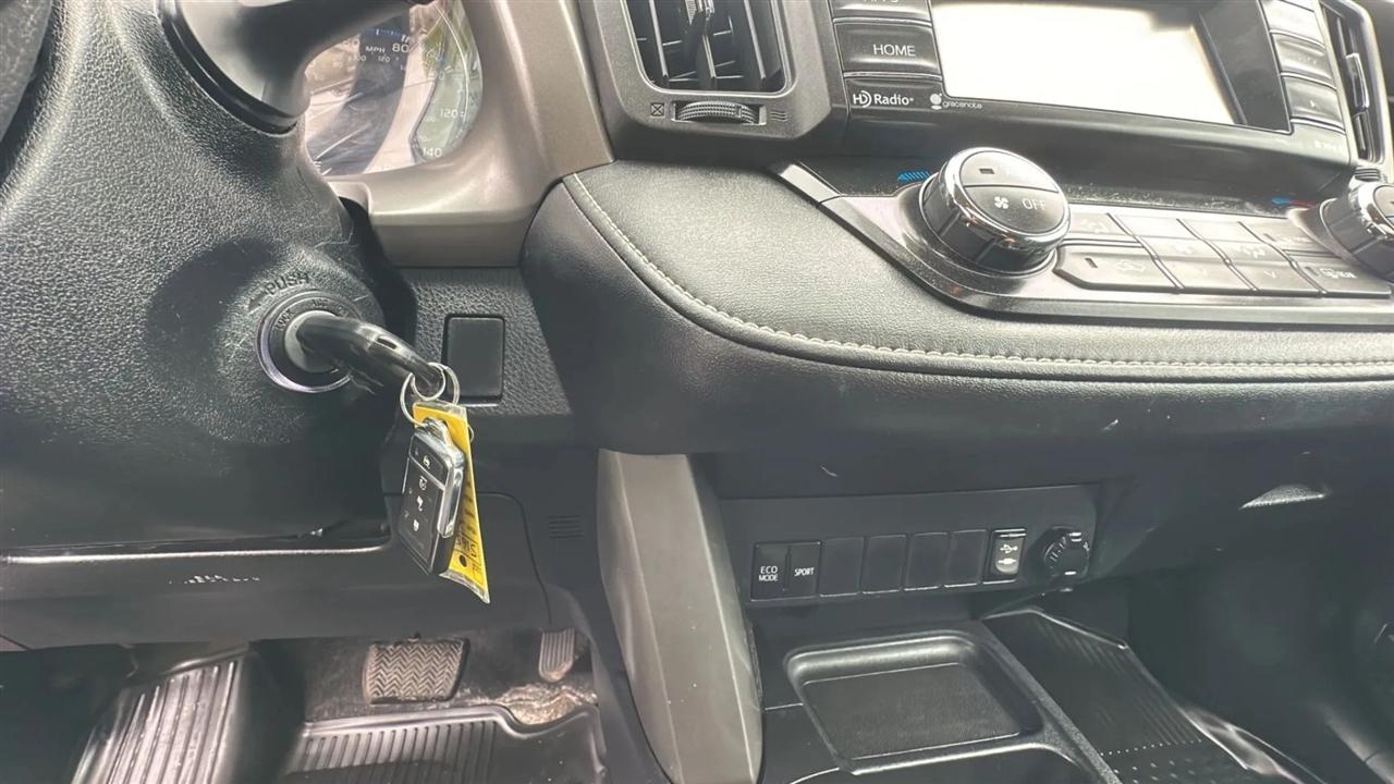 Toyota RAV4 XLE AWD 2016