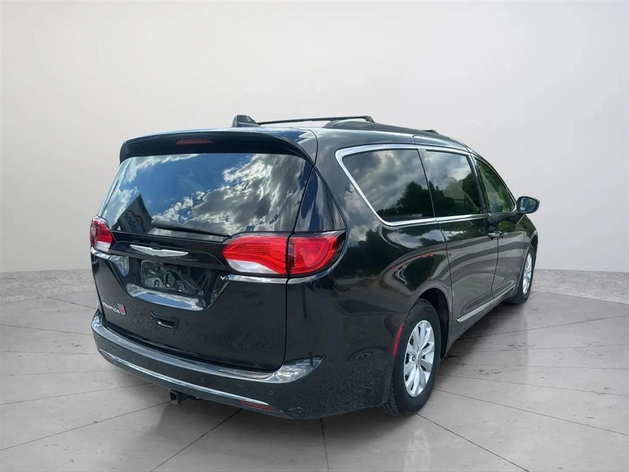 Chrysler Pacifica Touring-L 2017